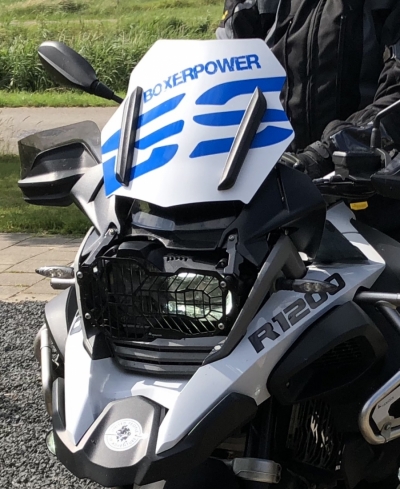 let op, dit beltreft alleen de sticker!